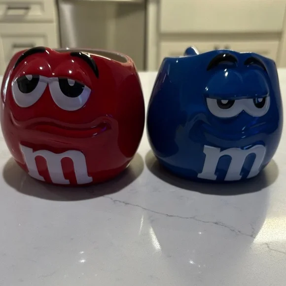 M&M'S Red and Blue Character Mugs - Picture 2 of 7